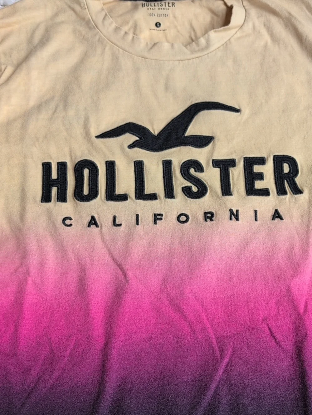 Hollister Kids Gradient Pink Tan Logo Tee Small Short Sleeve